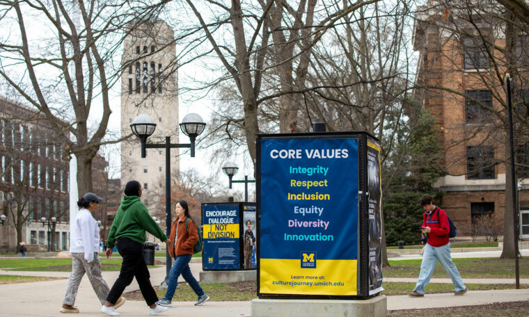 University of Michigan beslutat att stänga flera kontor för mångfald, jämlikhet och inkludering, på president Donald Trumps order