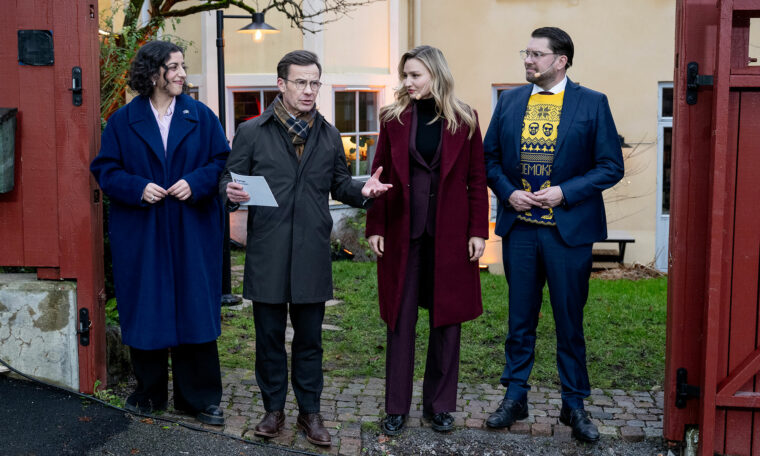 Simona Mohamsson (L), Ulf Kristersson (M), Ebba Busch (KD) och Jimmie Åkesson (SD)