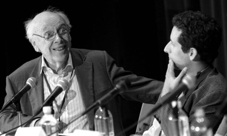 Nobelpristagaren James Watson och skådespelaren Ben Shenkman